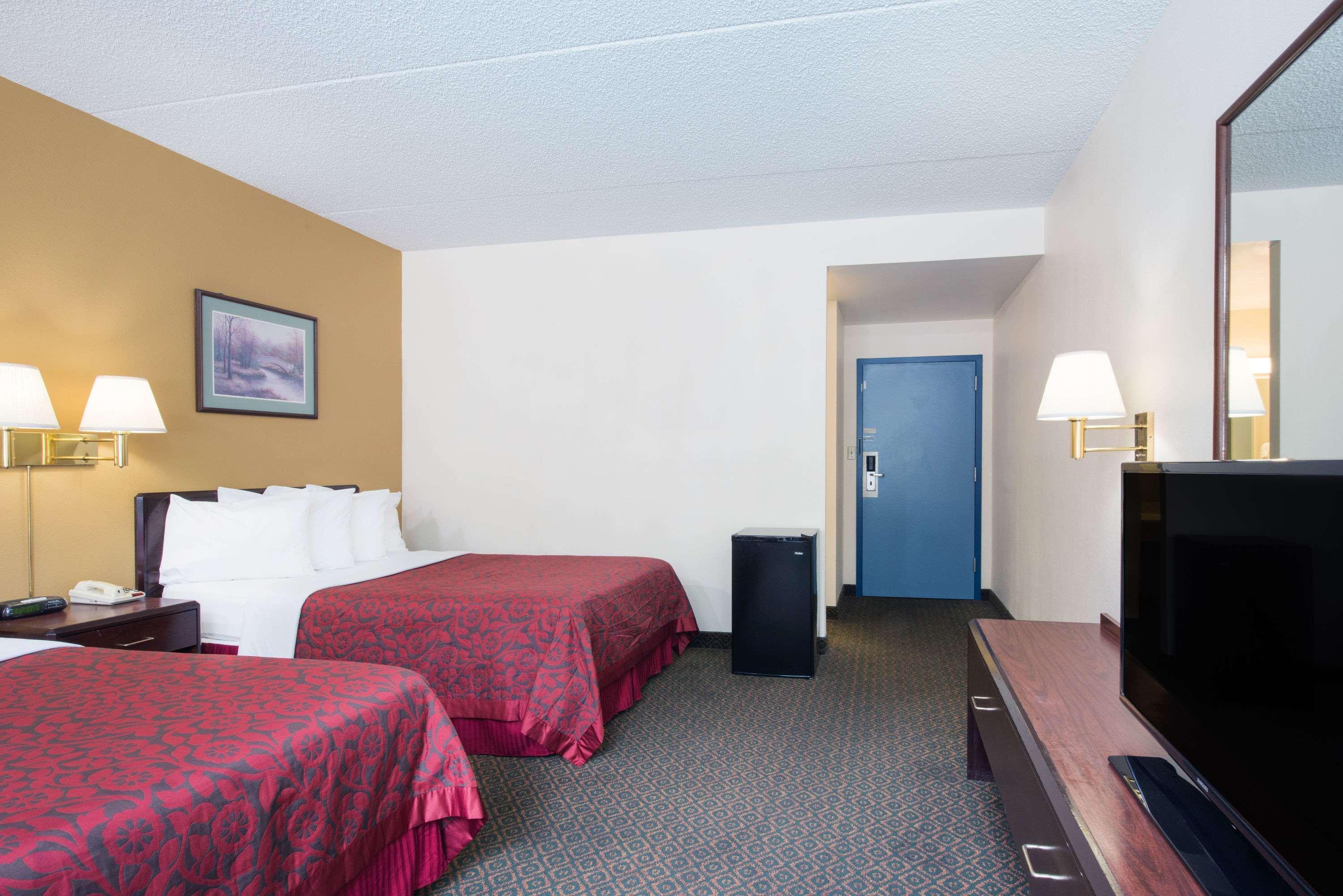 Days Inn By Wyndham Chambersburg Extérieur photo