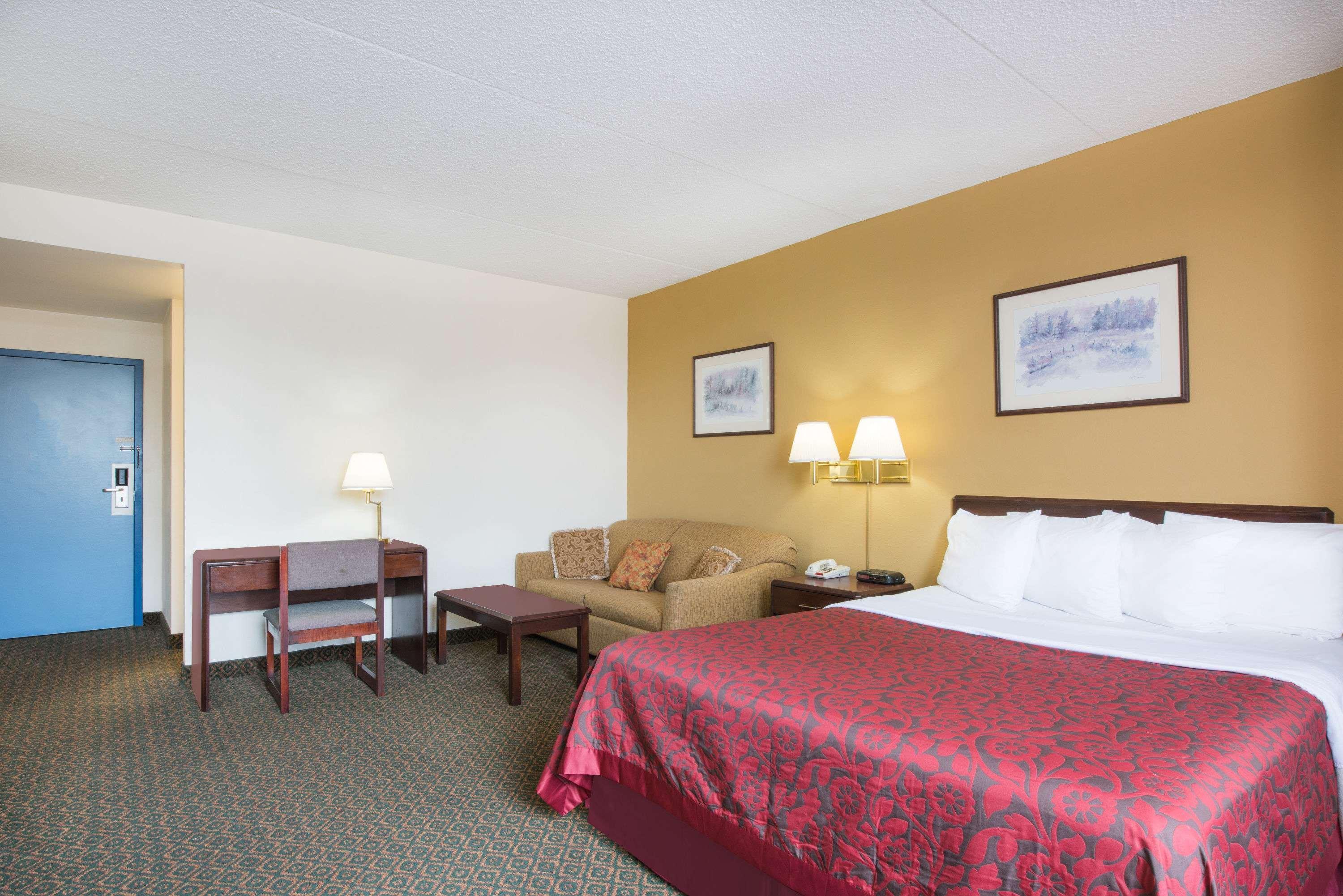 Days Inn By Wyndham Chambersburg Extérieur photo