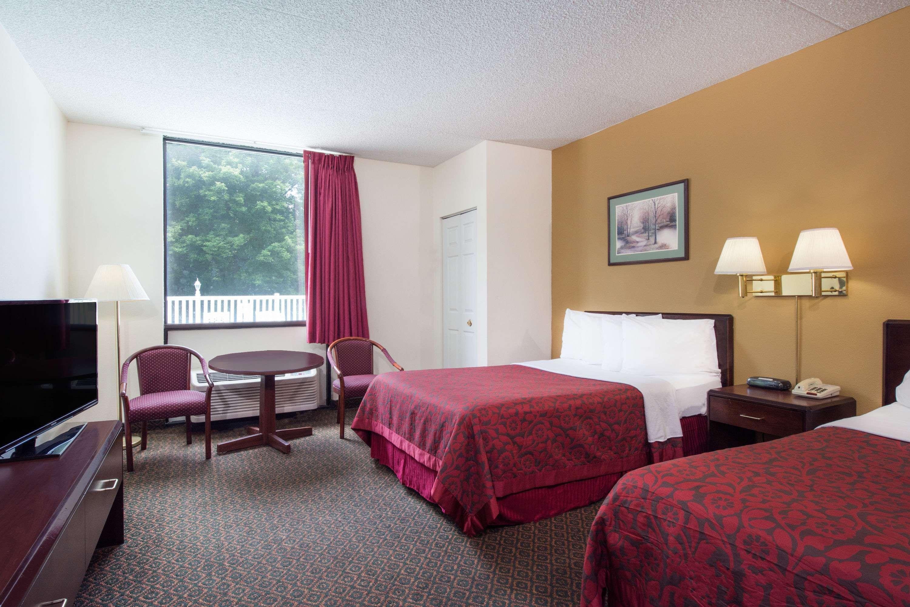 Days Inn By Wyndham Chambersburg Extérieur photo